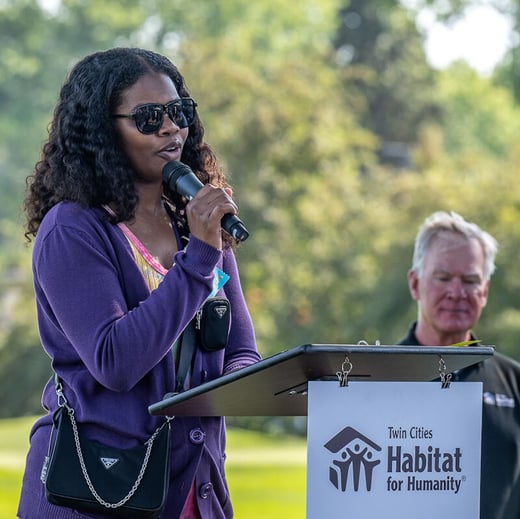 Teri speaking at 2023 golf tournament